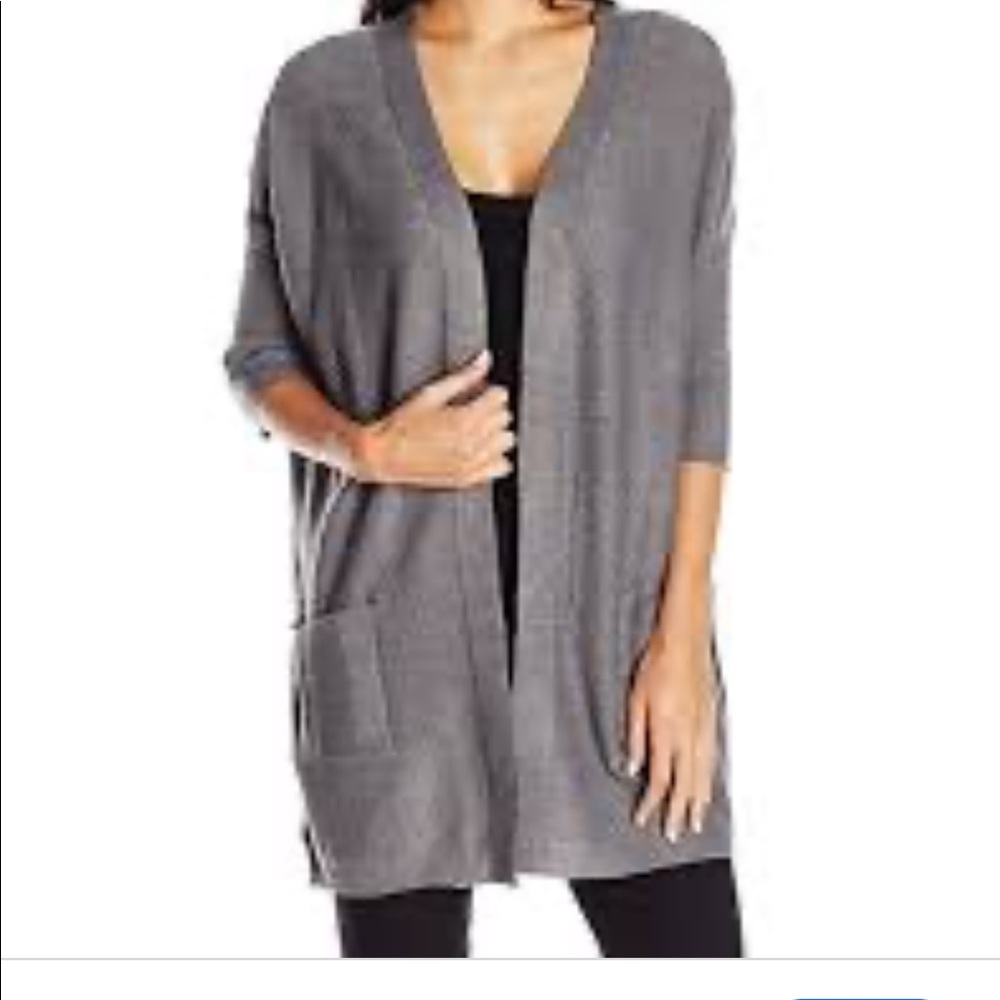 Democracy short sleeve gray sweater